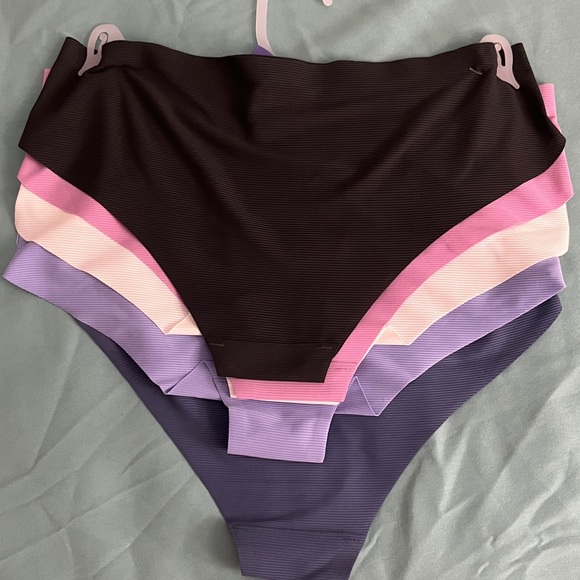 Roxy Panties - Picture 5 of 5